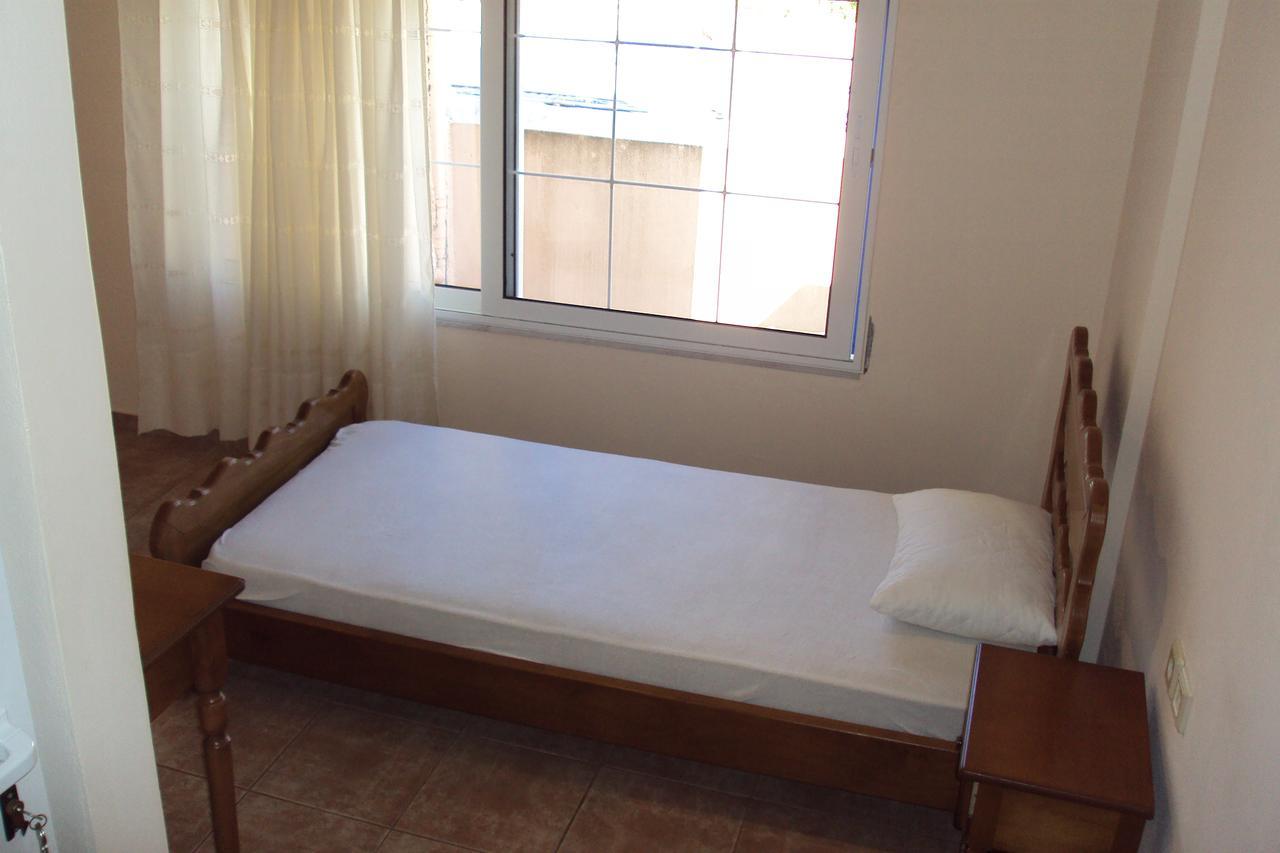 Onar Apartment